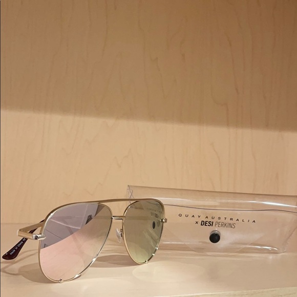 Quay Australia Accessories - Quay x Desi Perkins